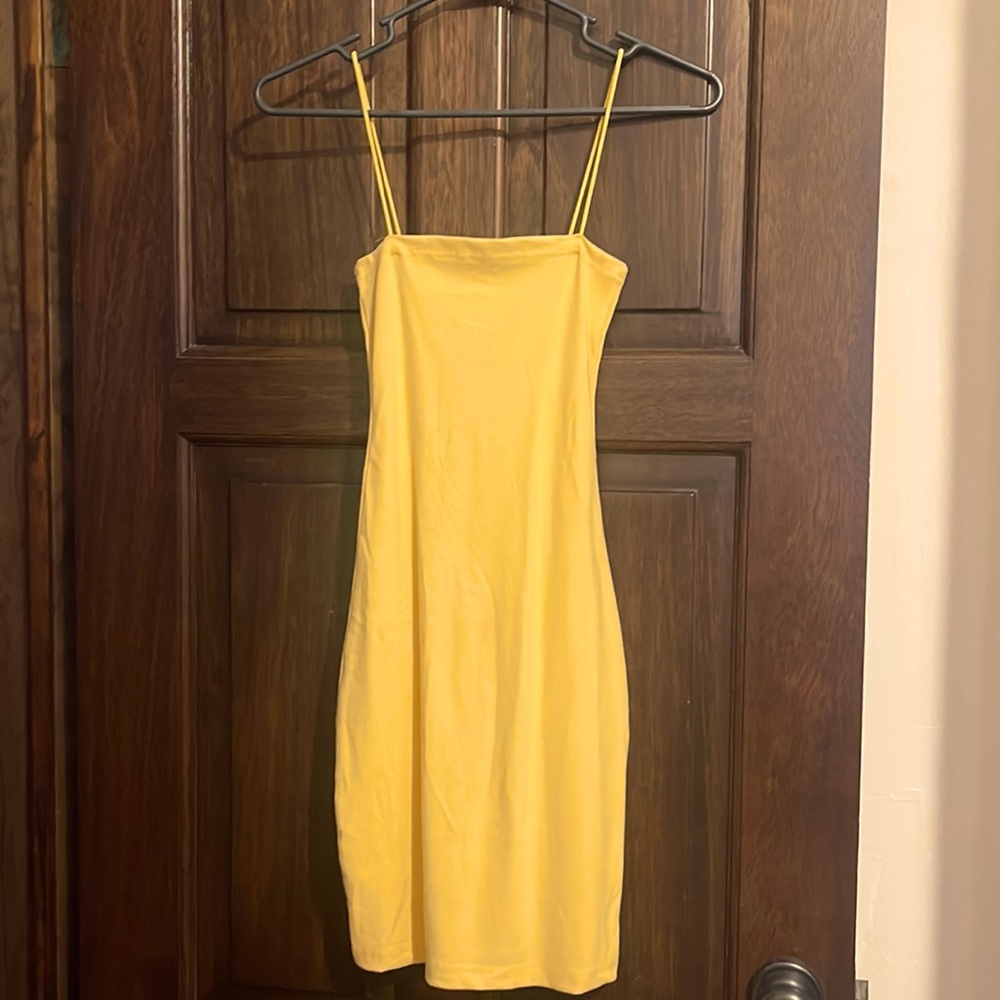 Yellow form fitting spaghetti strap dress - size S